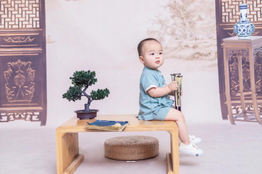 益阳宝宝眼袋发黑